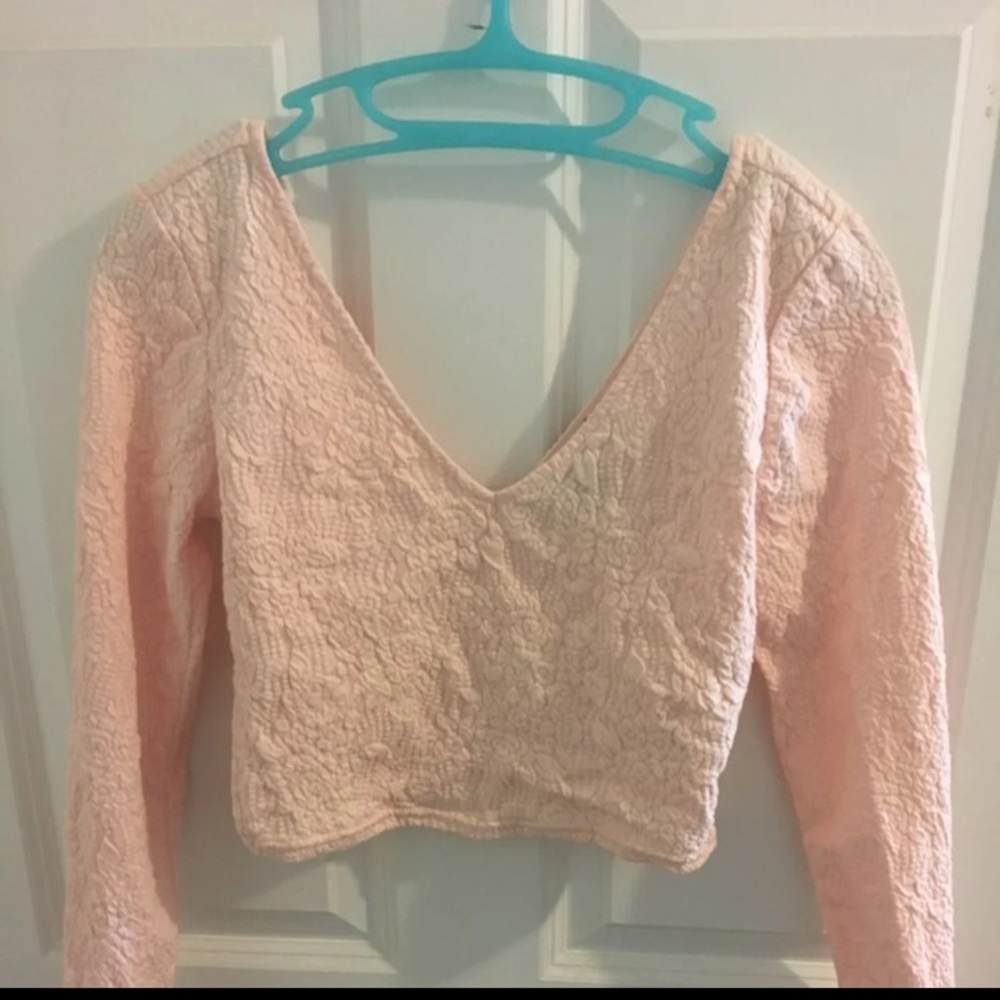 Forever 21 Pink Textured Long Sleeve Crop Top